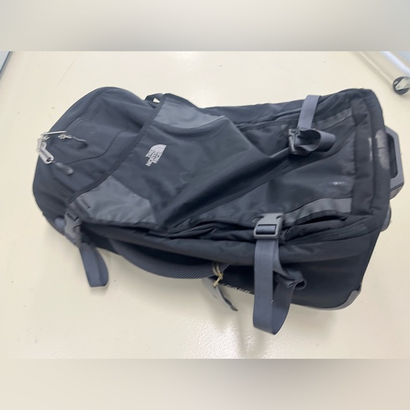 The North Face Black carry on - Picture 4 of 7